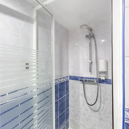 Cosy Avec Parking Gratuit- Paris & - Rer A נואזי-לה-גראן